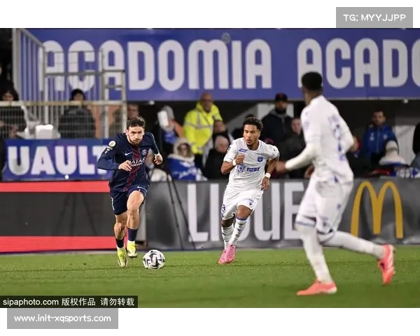 巴尔科拉制胜球，巴黎客场一球小胜欧塞尔